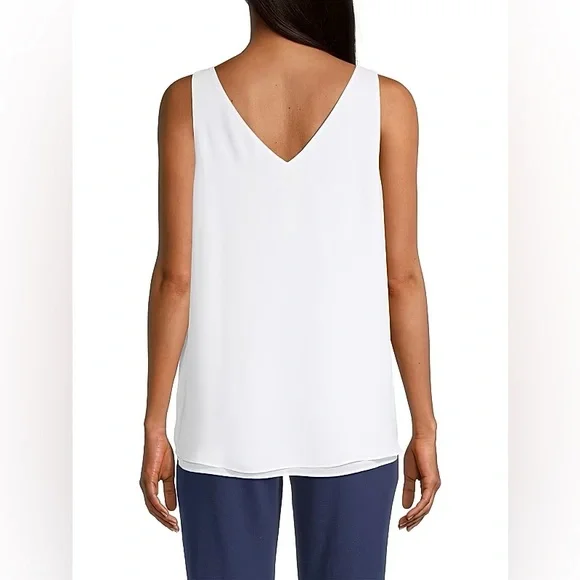 NWT Lilly Pulitzer Women's Florin Reversible Top - Resort White, size medium - Picture 3 of 6